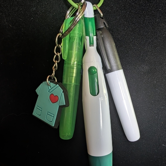 Work Supplies On A Clip With Cute Scrub Shirt Key Chain - Picture 3 of 3